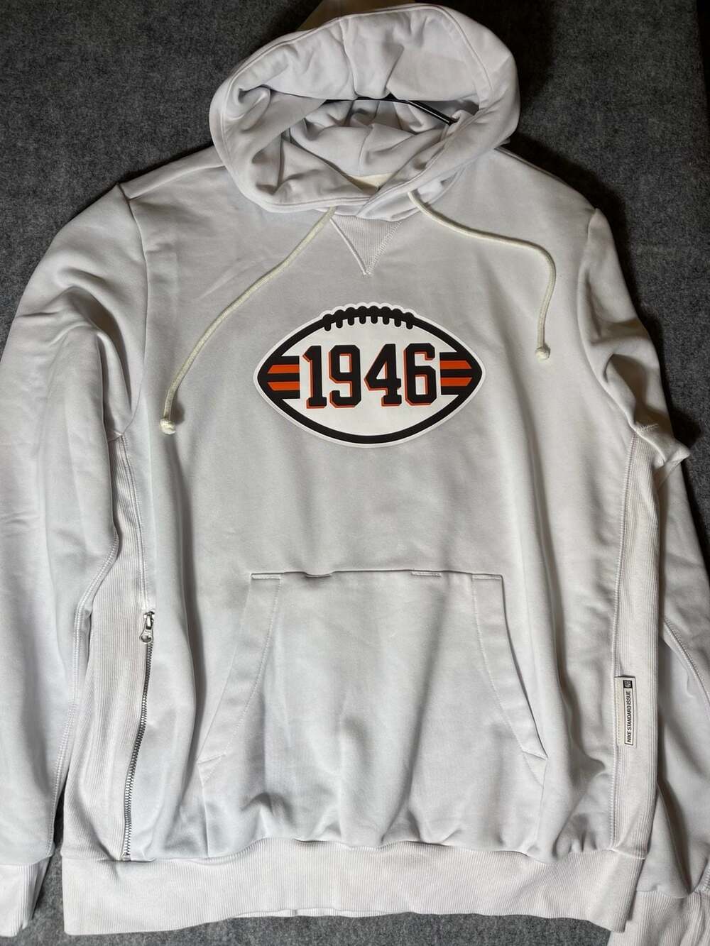 Nike Men's White Cleveland Browns Sideline Standard Issue Alt 2 Dri-FIT Hoodie